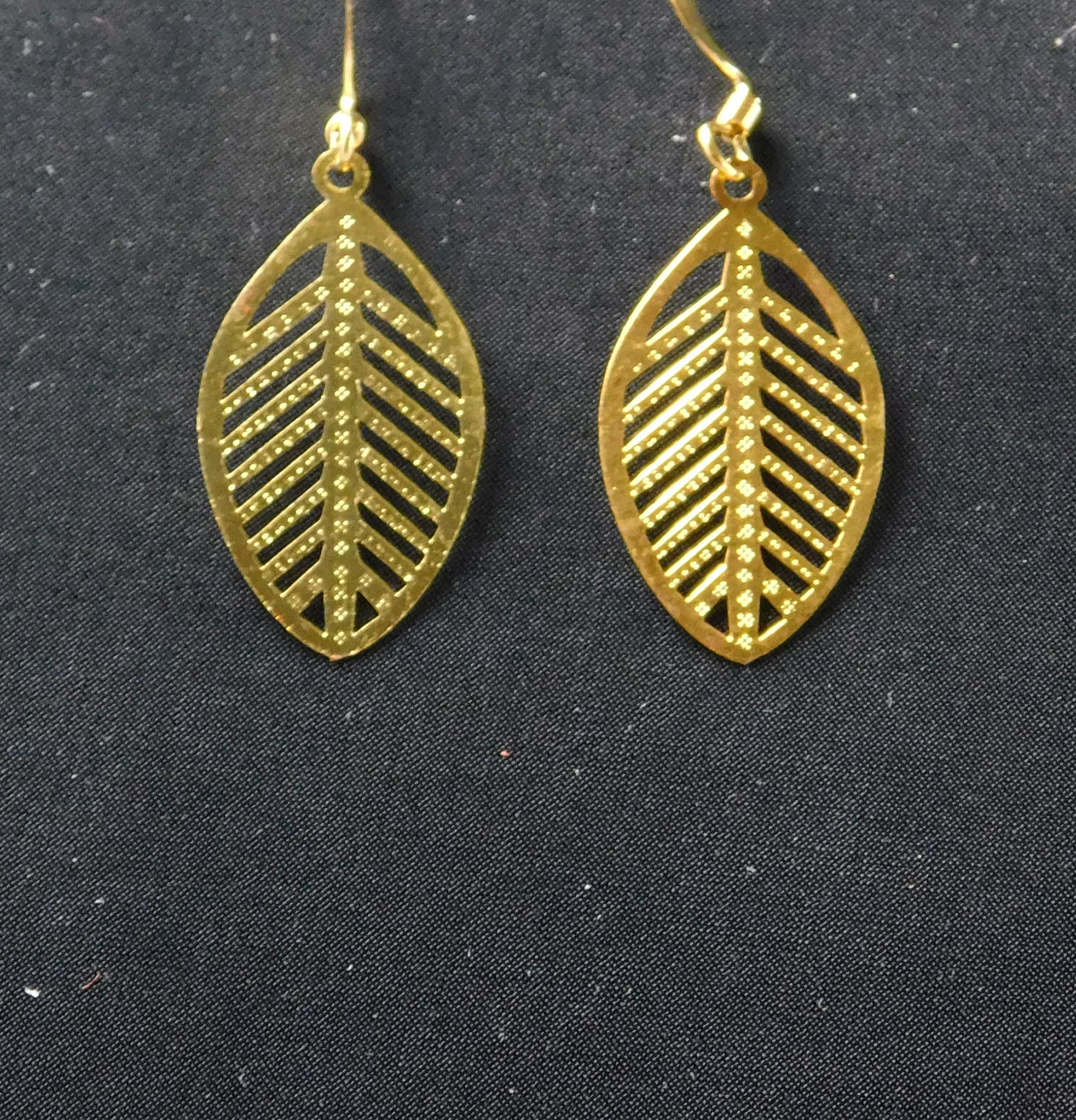 Earrings, Laser leaf, gold color